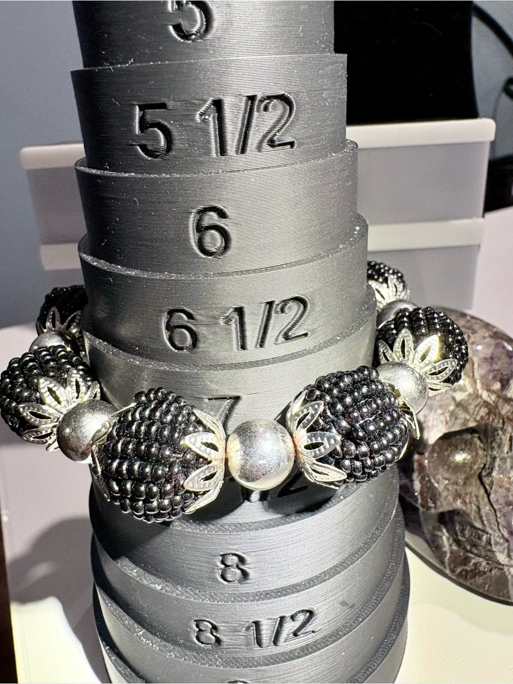 Vintage seed bead bracelet - Picture 3 of 3